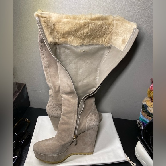 Gucci suede boots - Picture 9 of 16
